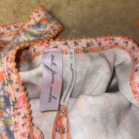 Out from Under Floral Print Bodysuit - Picture 5 of 6